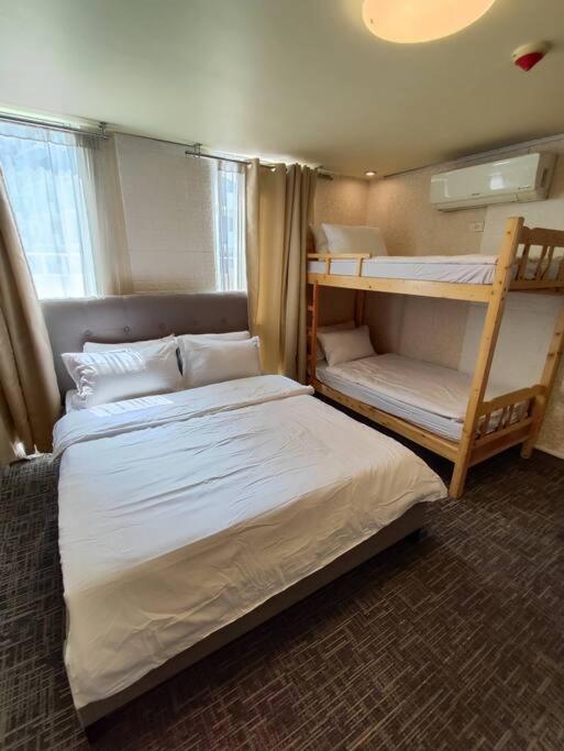 מנילה A2J Luxury 1Br Balcony Suite Near Venice Mall Bgc מראה חיצוני תמונה