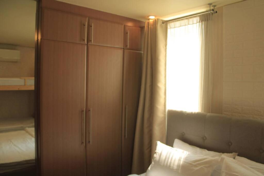 מנילה A2J Luxury 1Br Balcony Suite Near Venice Mall Bgc מראה חיצוני תמונה