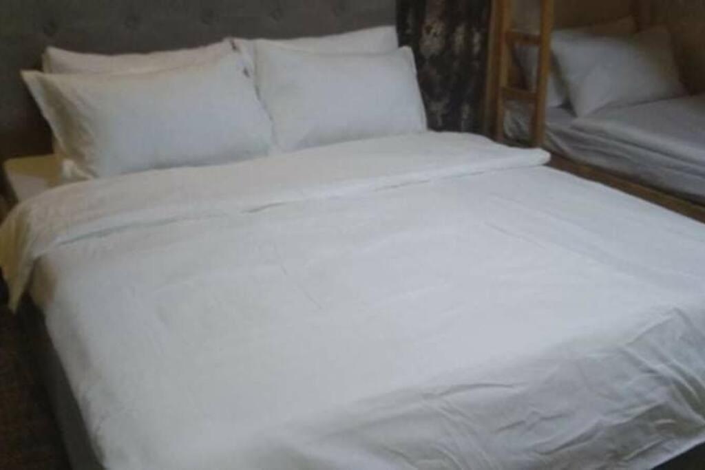 מנילה A2J Luxury 1Br Balcony Suite Near Venice Mall Bgc מראה חיצוני תמונה