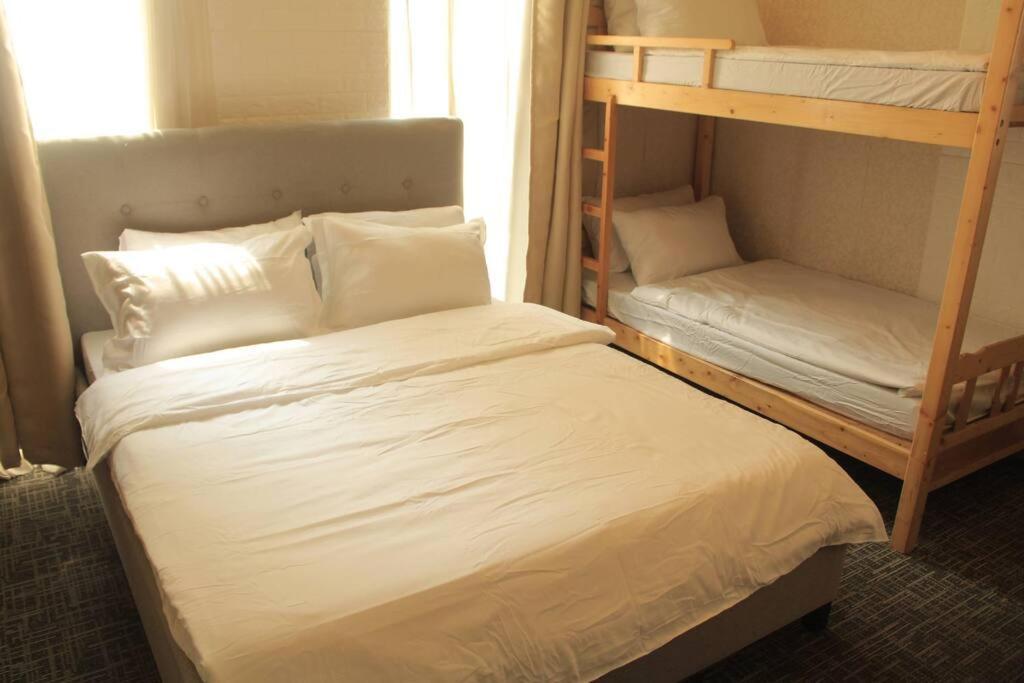 מנילה A2J Luxury 1Br Balcony Suite Near Venice Mall Bgc מראה חיצוני תמונה
