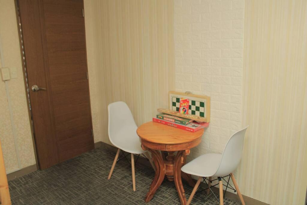 מנילה A2J Luxury 1Br Balcony Suite Near Venice Mall Bgc מראה חיצוני תמונה