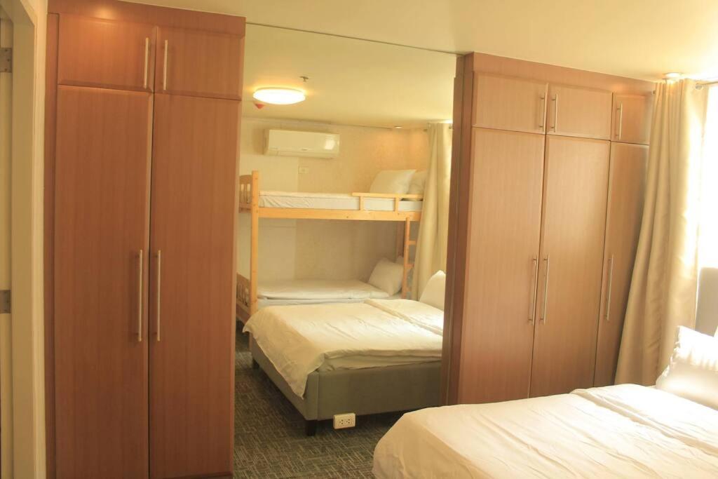 מנילה A2J Luxury 1Br Balcony Suite Near Venice Mall Bgc מראה חיצוני תמונה